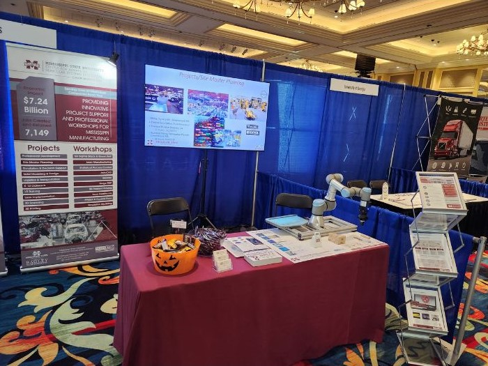 CAVS-E exhibit booths at the Southern Automotive Conference 2023